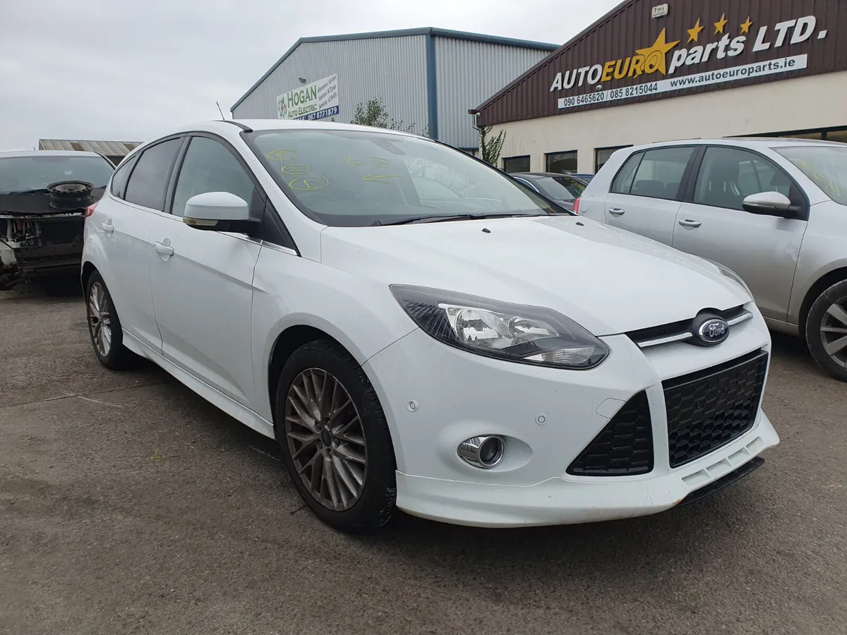 13 FORD FOCUS  1.0 TURBO FOR BREAKING - Image 1