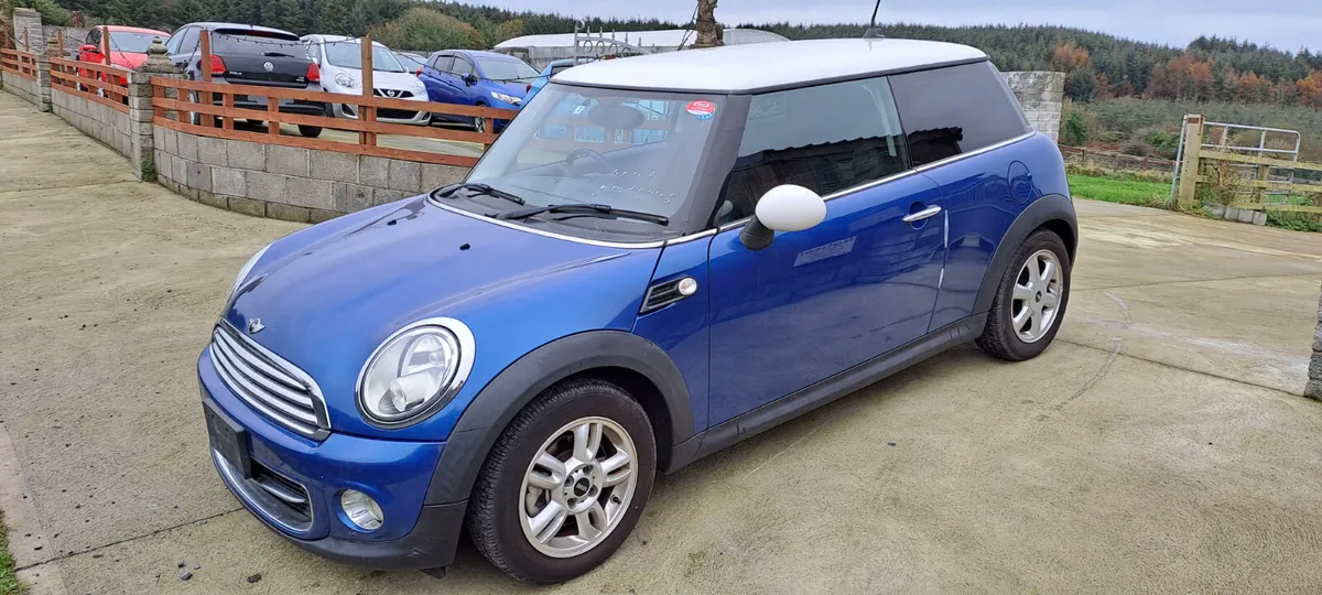 2013 Mini Cooper Auto 81km - Image 2