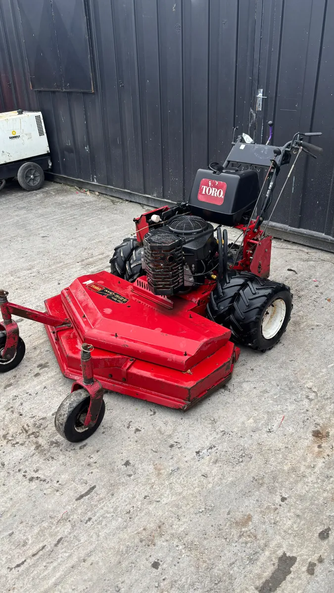 Toro Walk Behind Pedestrian Mower - Image 3