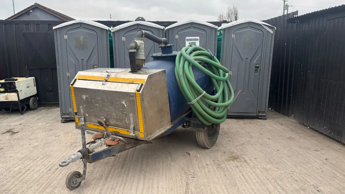 Portaloo Vacuum tank and Toilets - Image 1