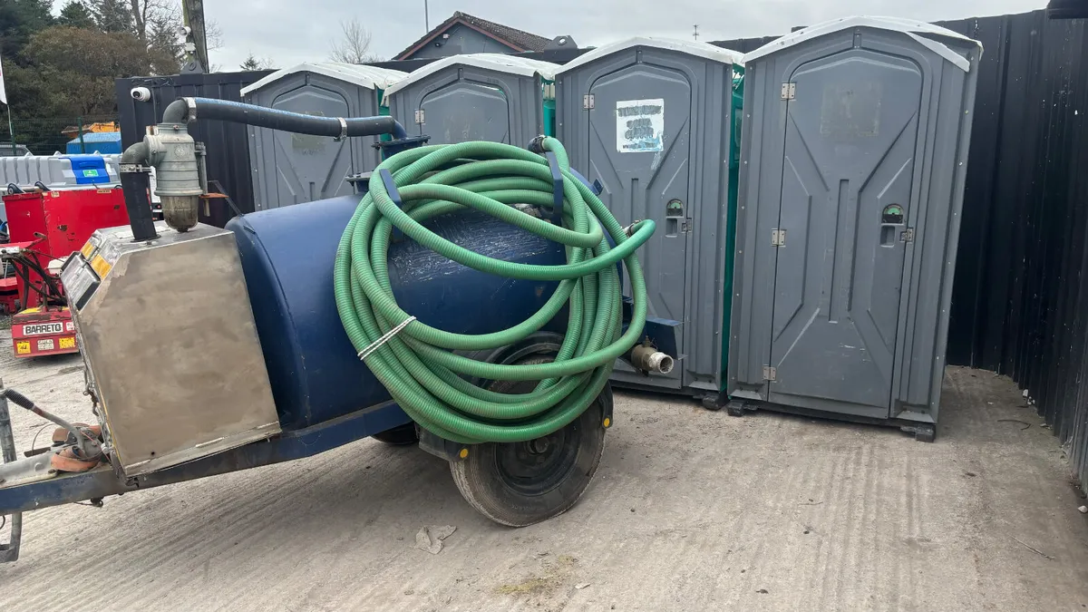 Portaloo Vacuum tank and Toilets - Image 2