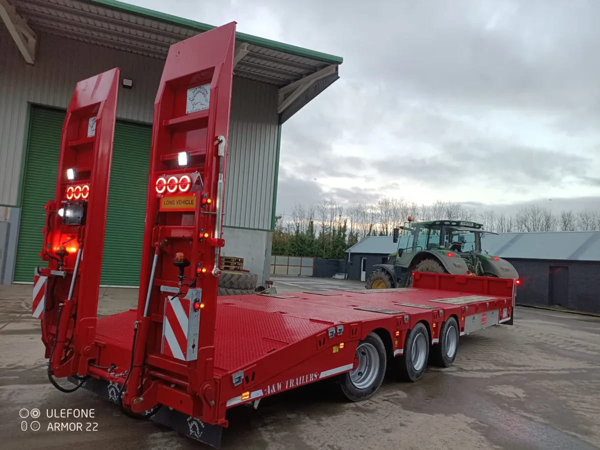 A&W 32 foot Low Loader LowLoader BACK IN STOCK - Image 3