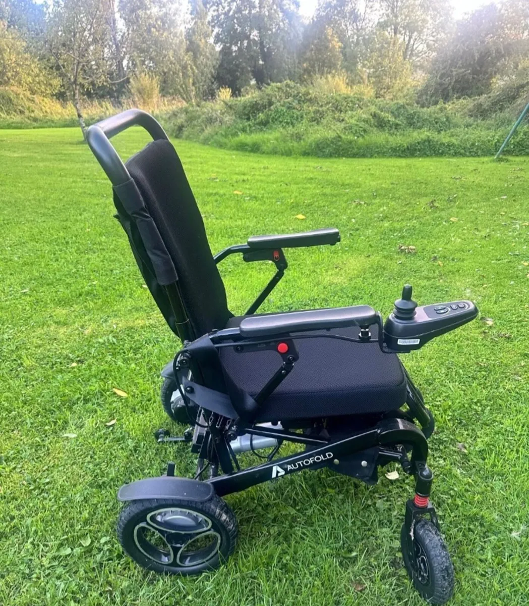 Motorised Wheelchair Devilbiss autofolding power c - Image 2