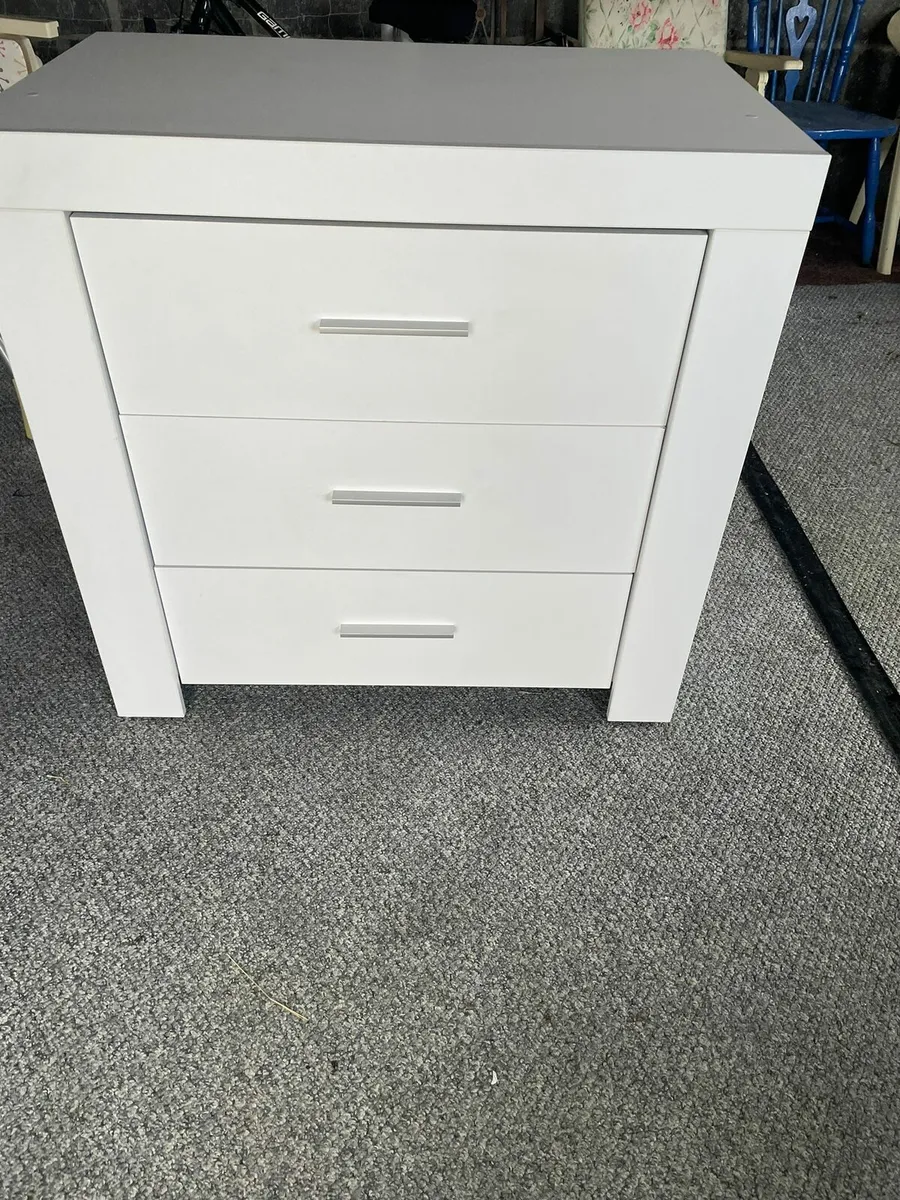 Chest of Drawers for sale - Image 2