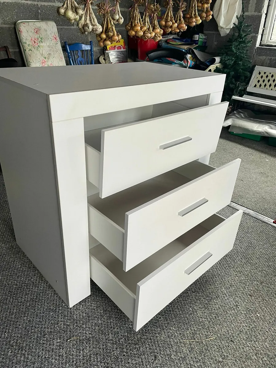 Chest of Drawers for sale - Image 4