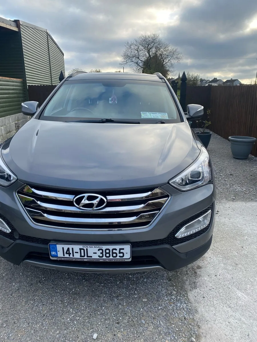 Hyundai Santa Fe Premium model 4wd (Manual) - Image 2