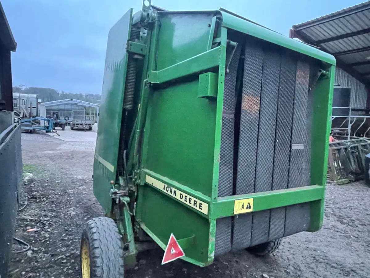 John Deere 550 Baler - Image 2