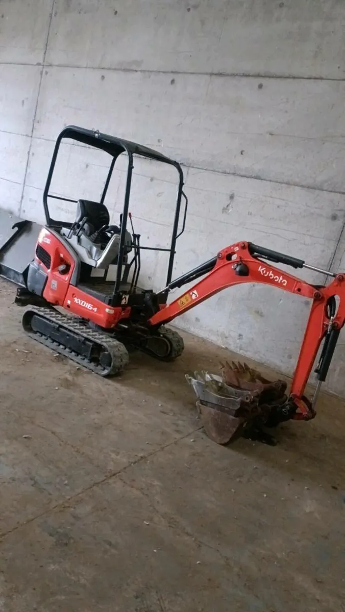 Kubota kx016-4 mini digger - Image 1