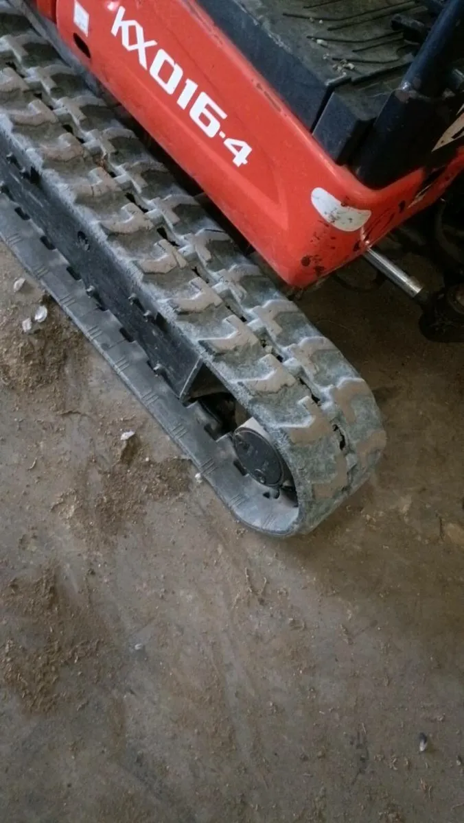 Kubota kx016-4 mini digger - Image 3