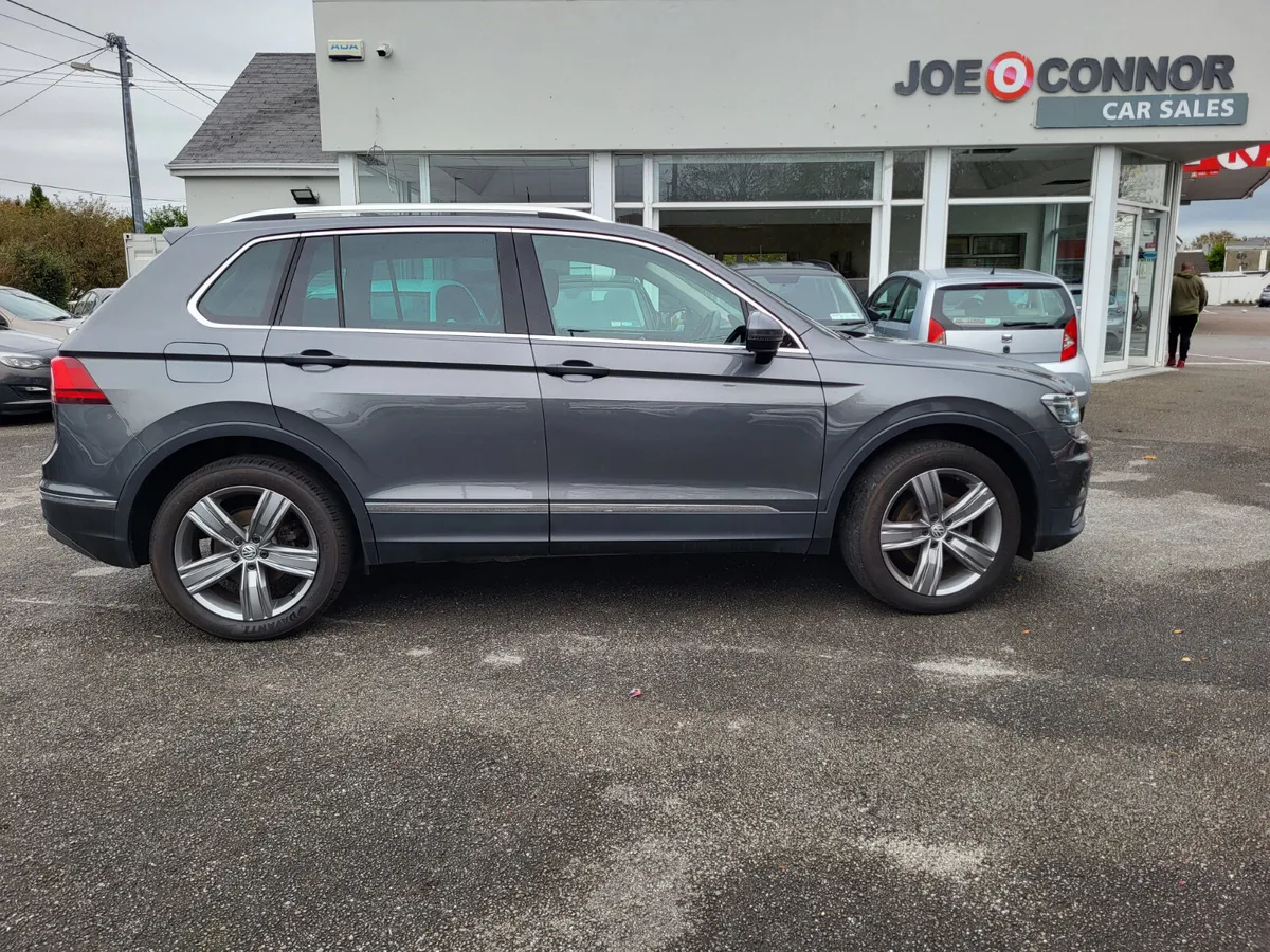 Volkswagen Tiguan 2017 4WD Highline - Image 4