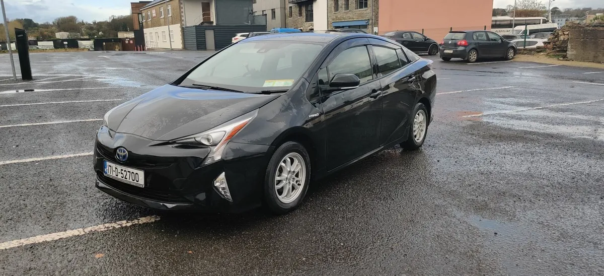 Toyota Prius 2017 - Image 4