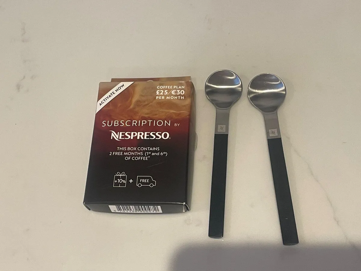 Nespresso coffee machine nearly new - Image 3