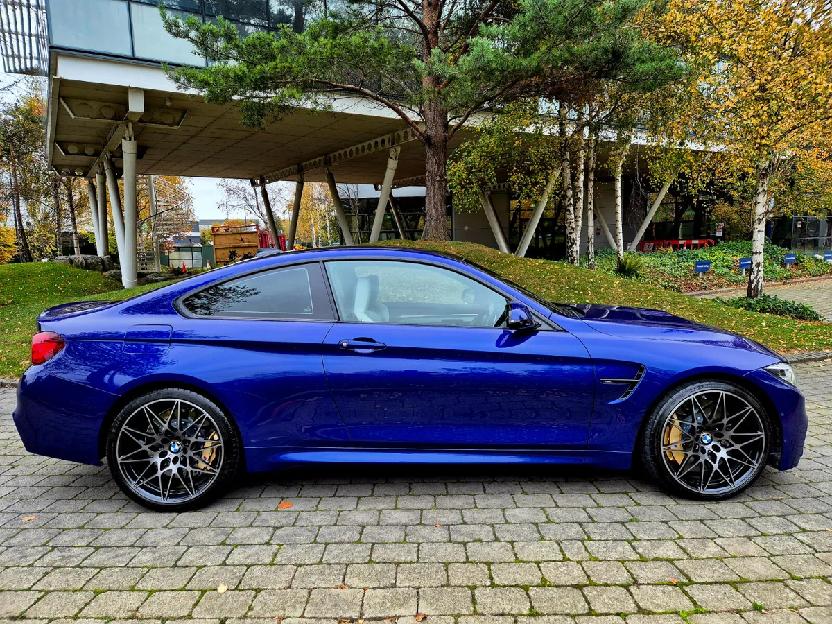 BMW M4 COMPETITION PACK - Image 2