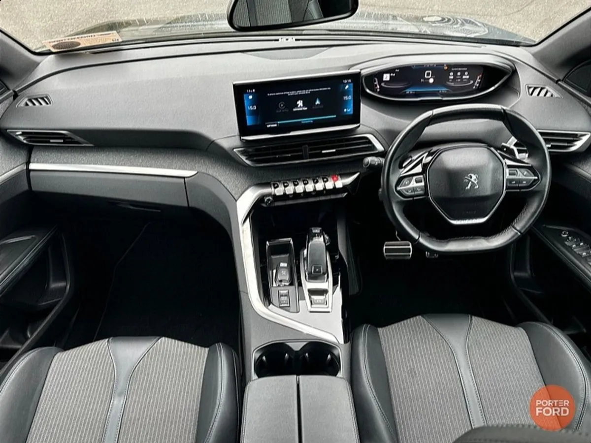 Peugeot 5008 Auto 7 Seater 1.5 Allure 130bhp Auto - Image 2