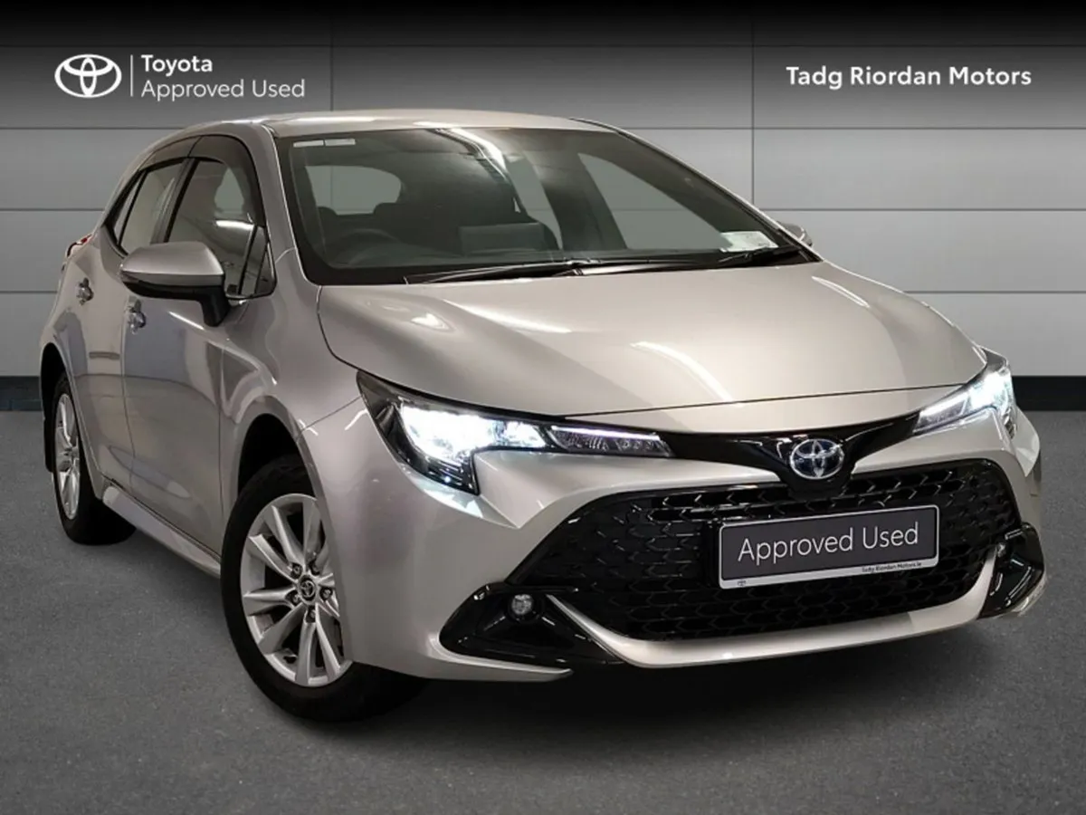 Toyota Corolla Hybrid Luna - Image 1