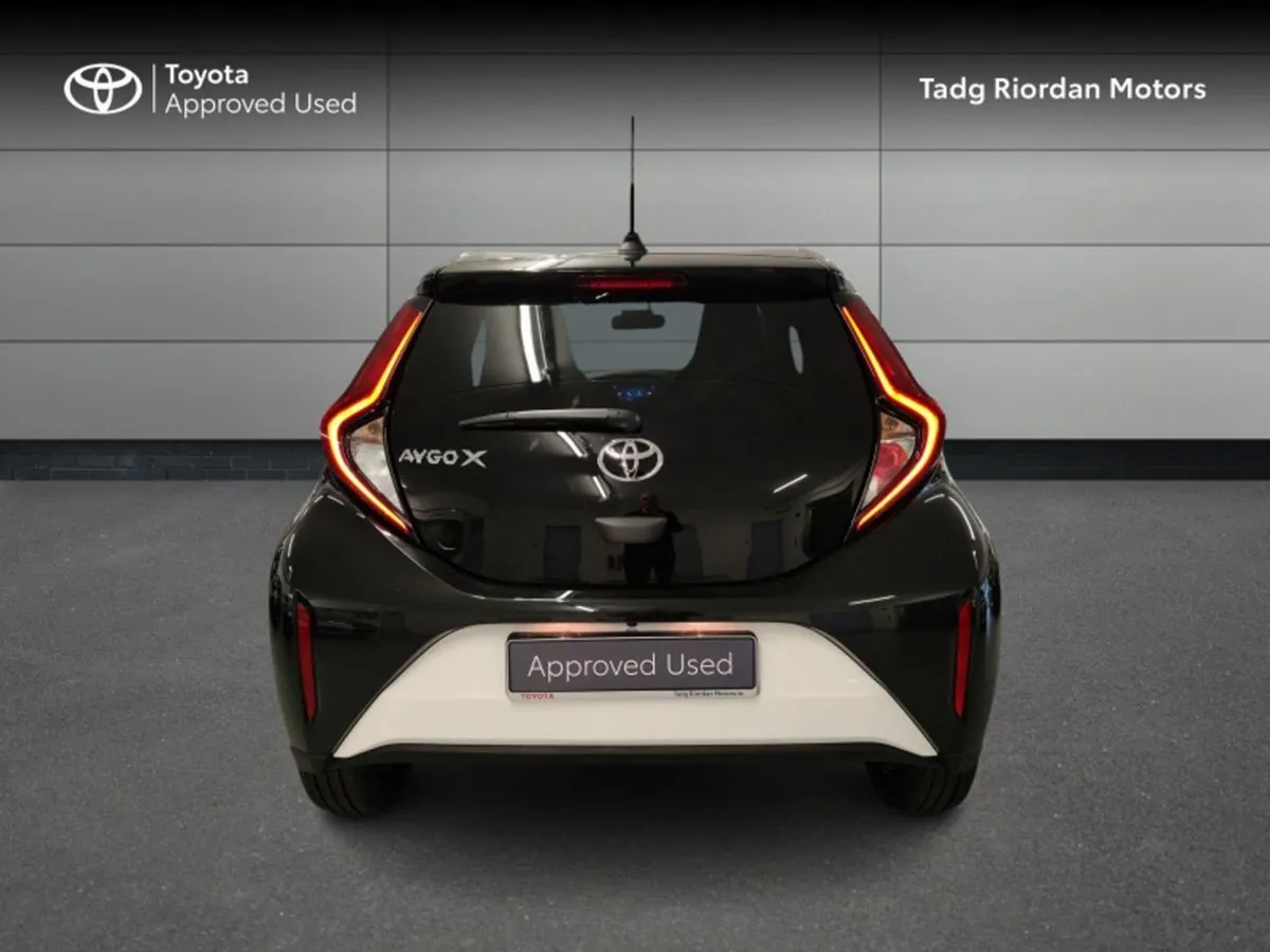 Toyota Aygo X Design (white) - Image 4