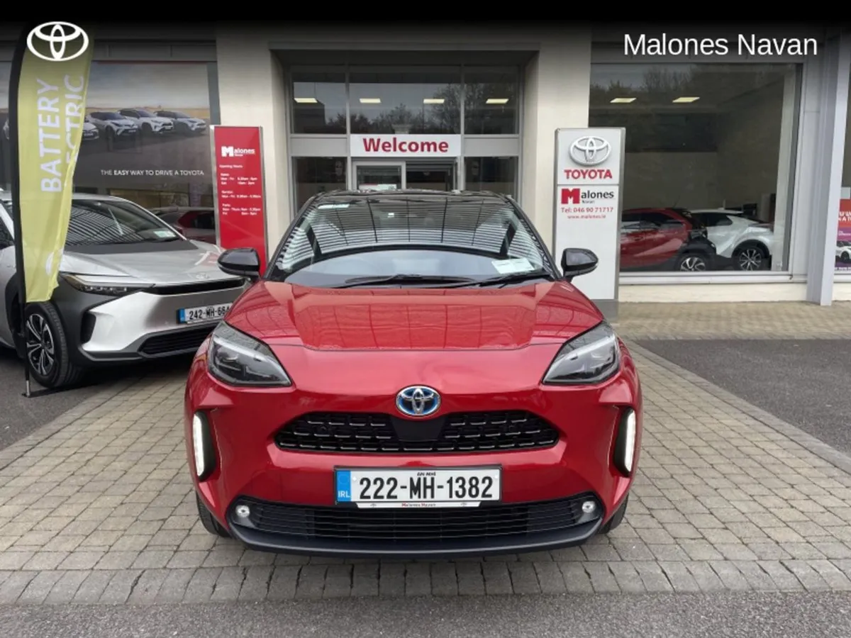 Toyota Yaris Cross SOL 4DR Auto - Image 2