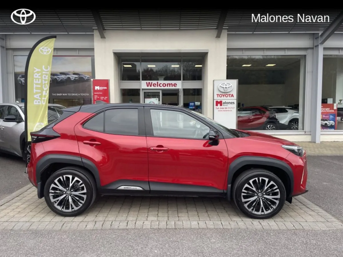 Toyota Yaris Cross SOL 4DR Auto - Image 3
