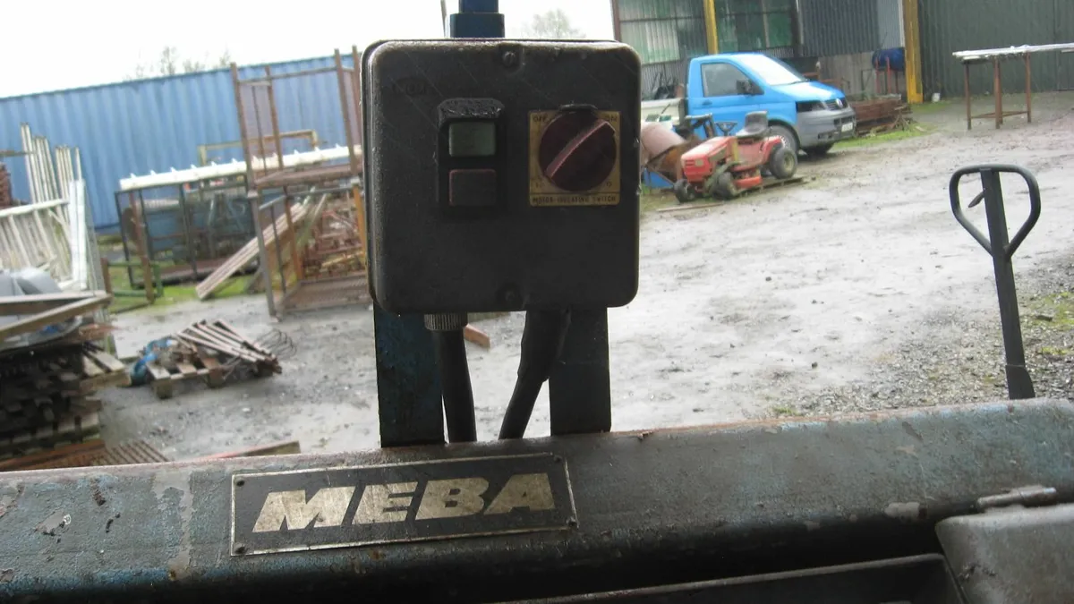 Steel Bandsaw - Image 3