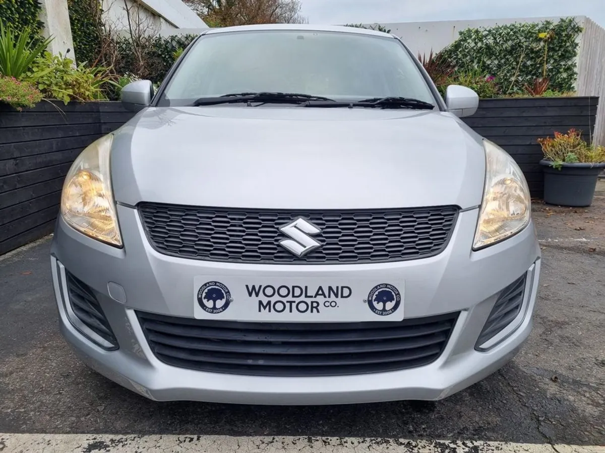 Suzuki Swift 1.2 Petrol Auto / Tax  180 (162).  f - Image 3
