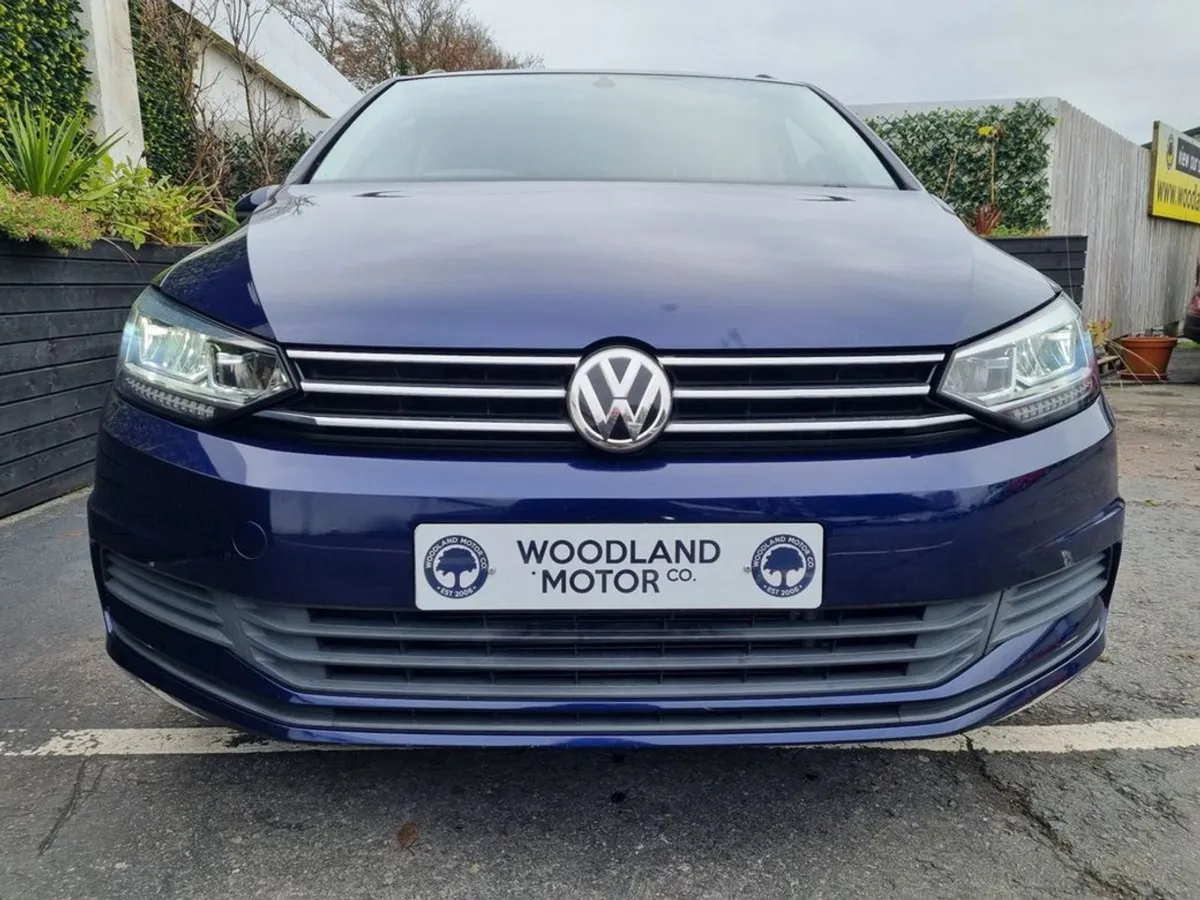 Volkswagen Touran 1.4 TSI 150BHP Auto Comfortline - Image 3