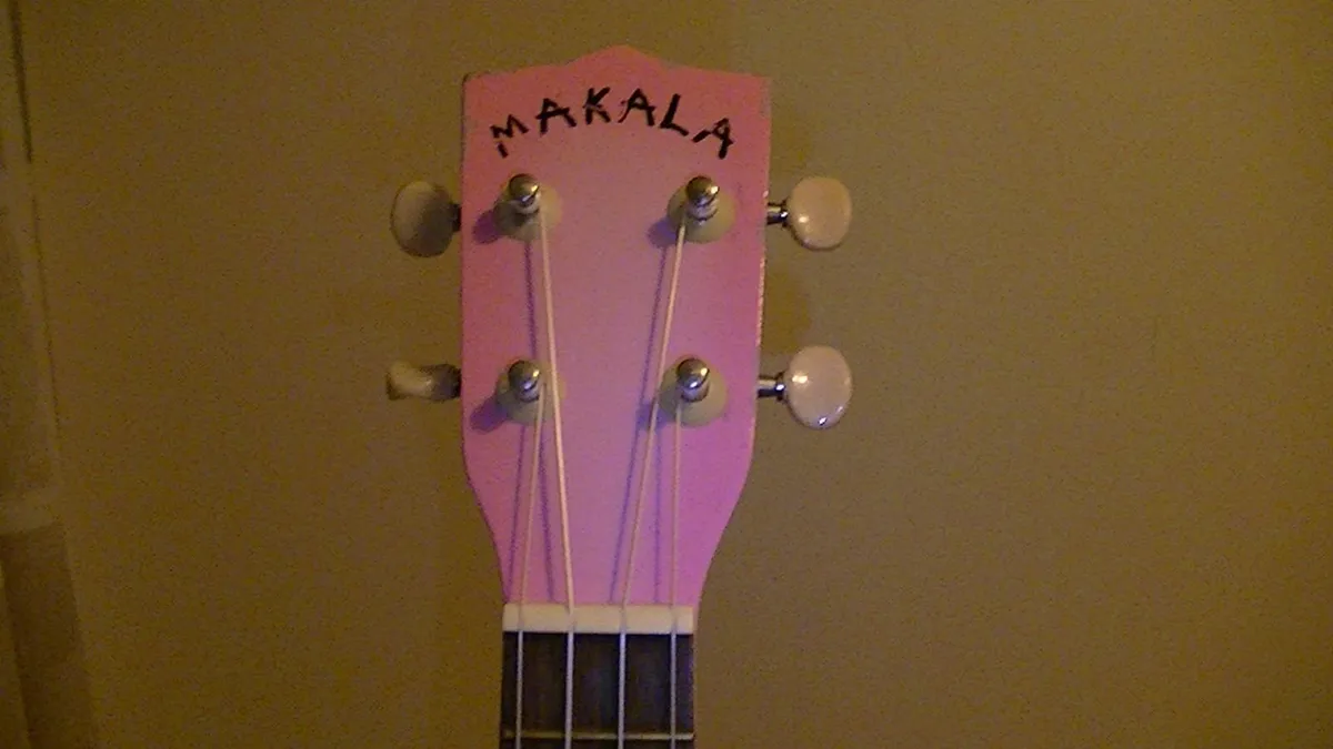 MAKALA Dolphin Soprano Ukulele - Image 4