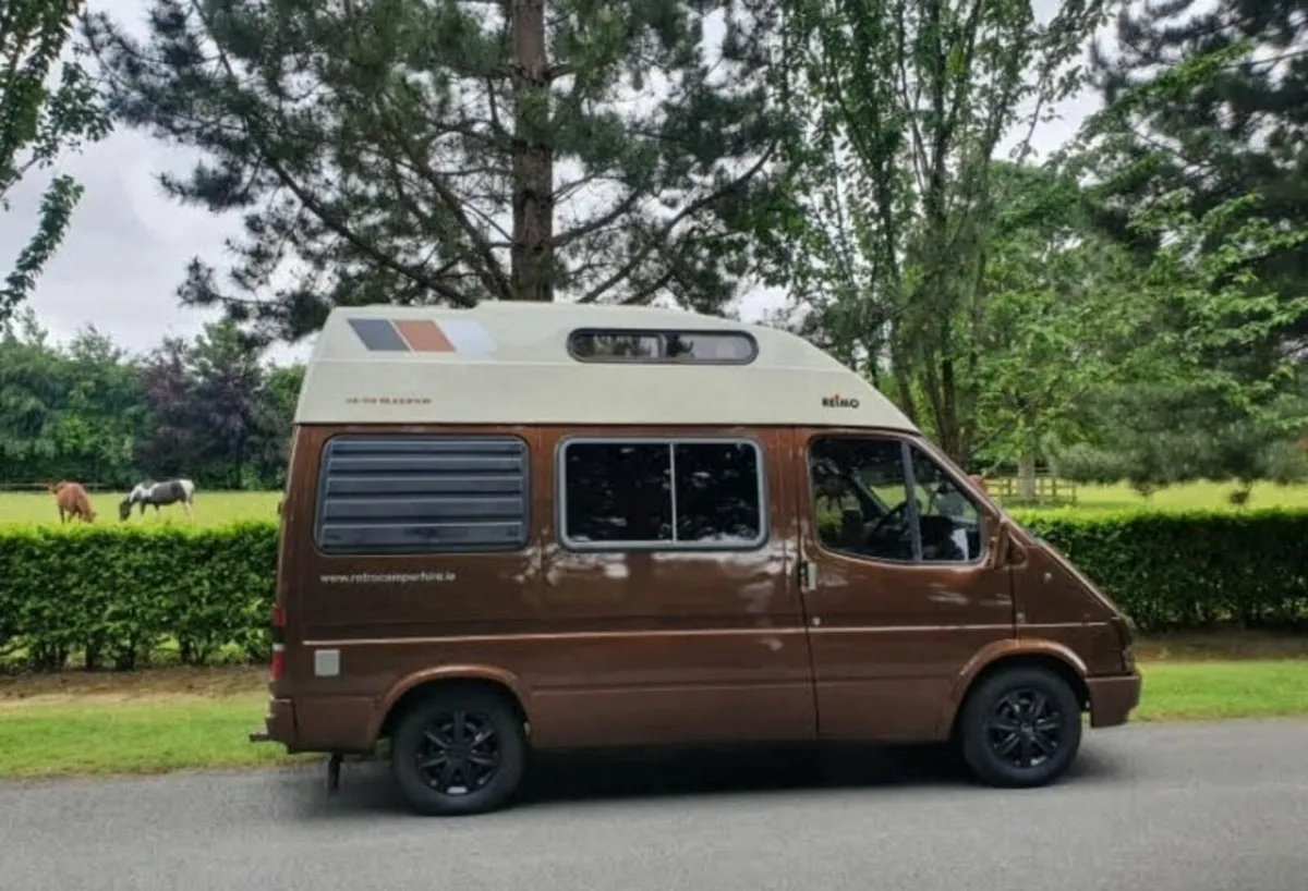 Camper van Ford Transit Vintage Restored - Image 2