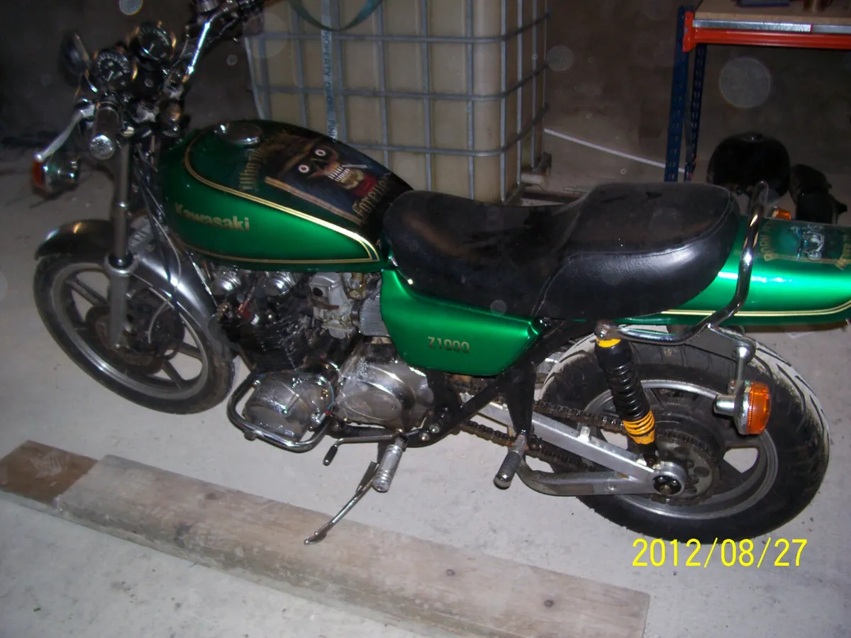 Kawazaki Z1000 A1 - Image 1