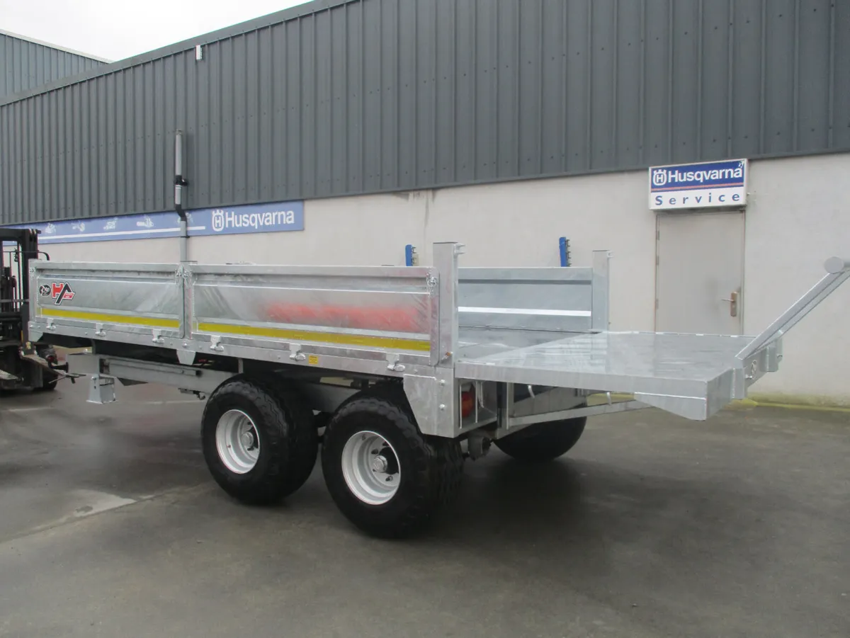 Hudson tipper bale trailer - Image 1