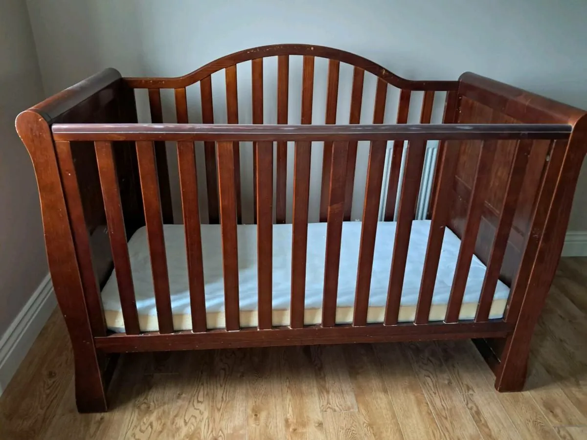 Cot/Bed - Image 2