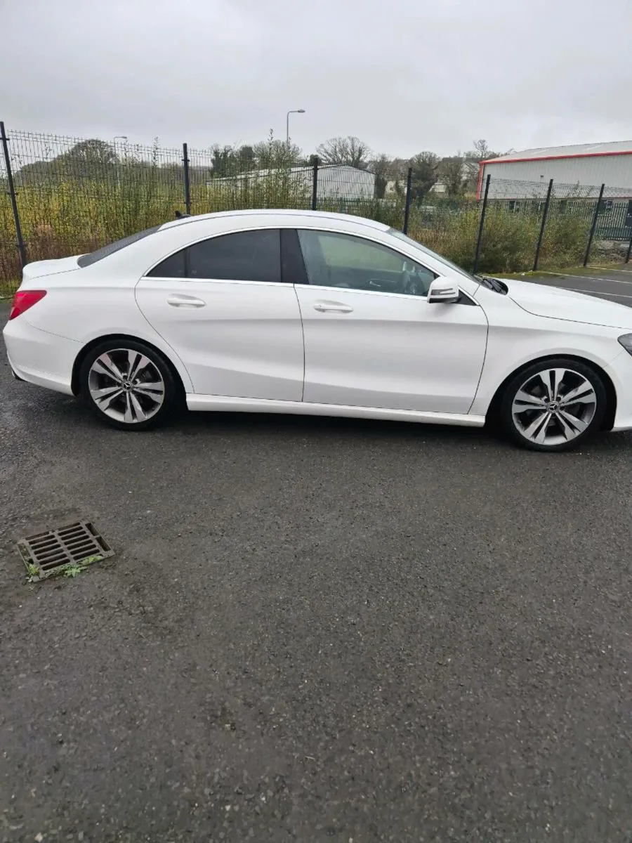 Mercedes Cla 220 - Image 2