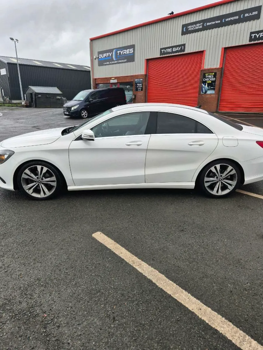 Mercedes Cla 220 - Image 3