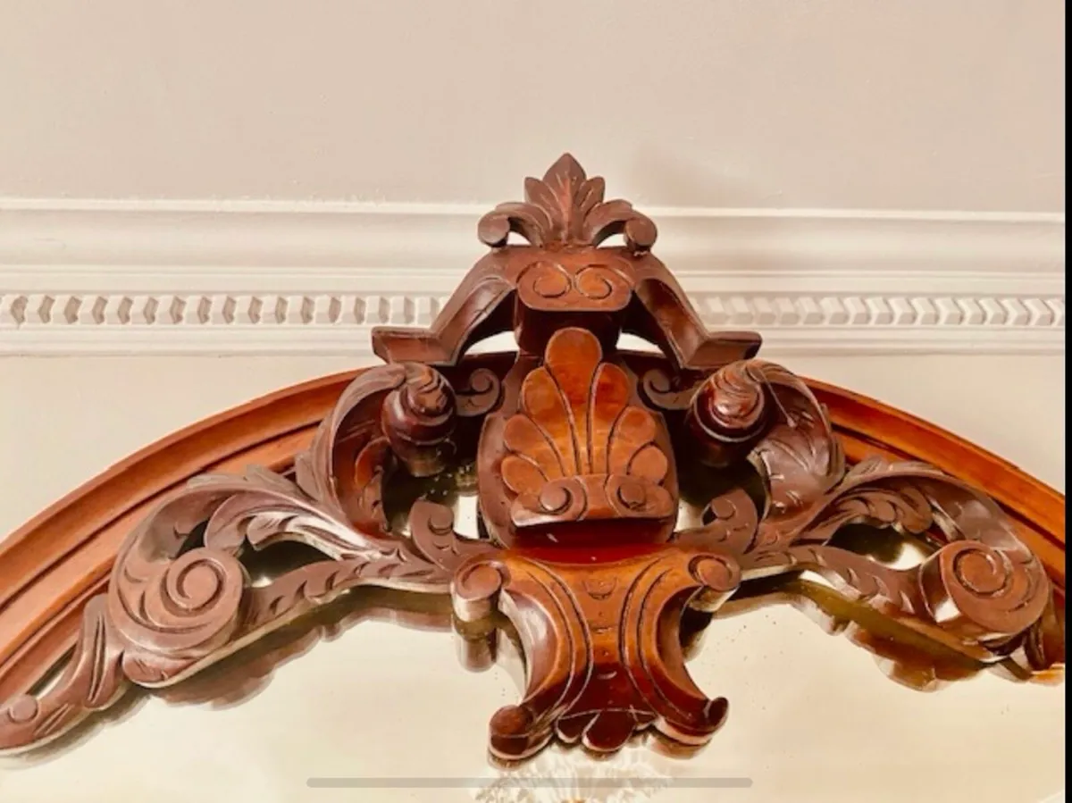 Mahogany sideboard - Image 1