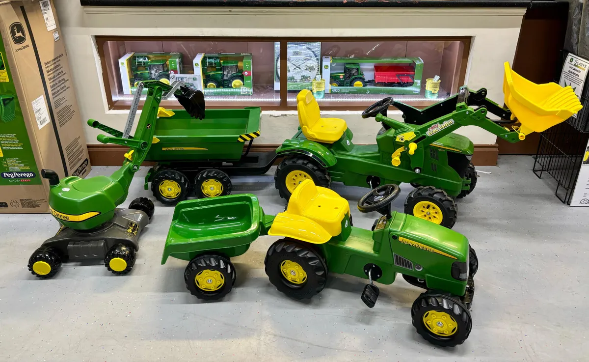 John Deere electric and pedal toys - Image 3