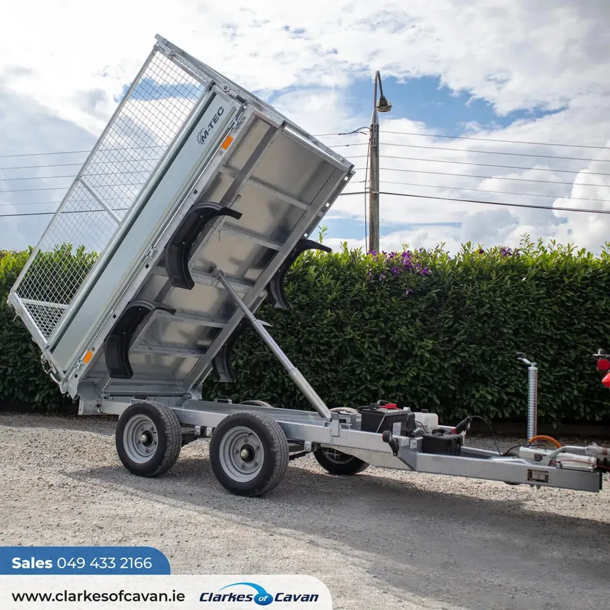 M-Tec 8ft x 5ft Tipping Trailer - Image 1