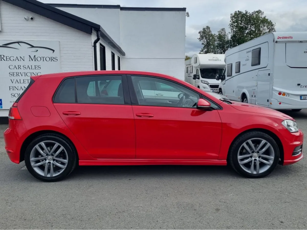 Volkswagen Golf 1.6 TDI 110 BHP R-line - Image 2