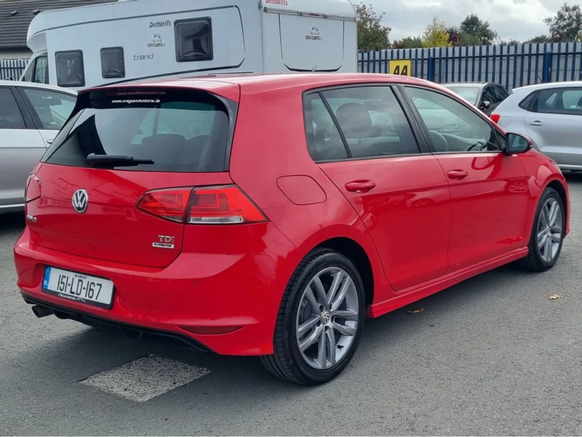 Volkswagen Golf 1.6 TDI 110 BHP R-line - Image 4