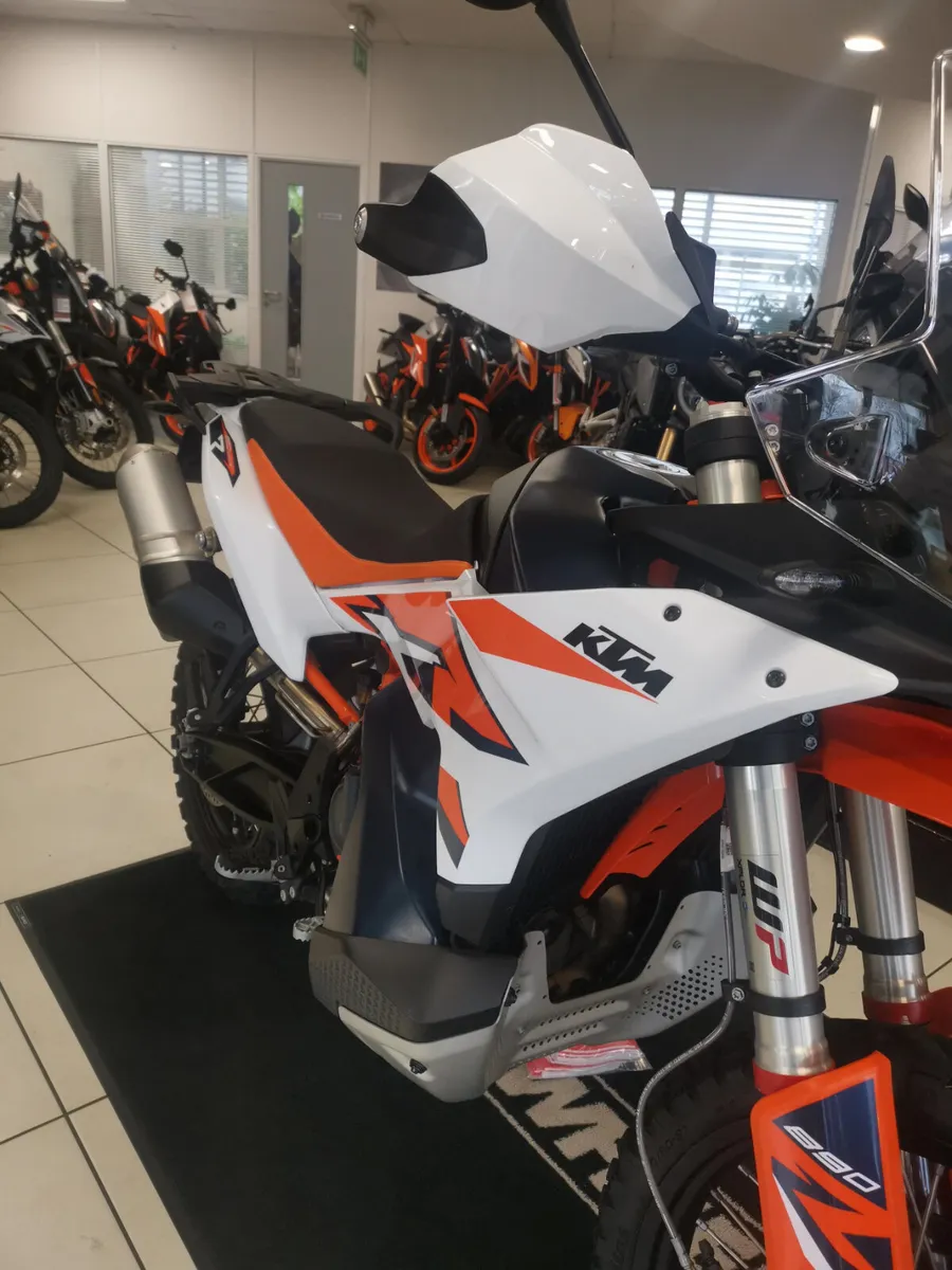 KTM 890 ADVENTURE R**Ex Demo**with Tech Pack** - Image 4