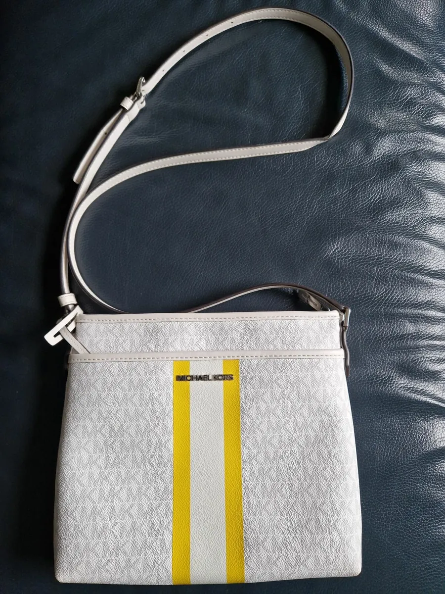 Michael Kors crossbody - Image 1