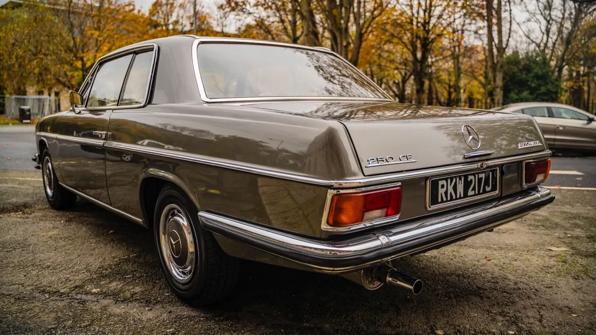 1971 Mercedes Benz 250 CE Coupe - Image 3