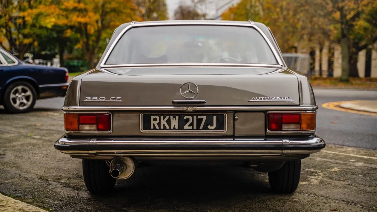 1971 Mercedes Benz 250 CE Coupe - Image 4