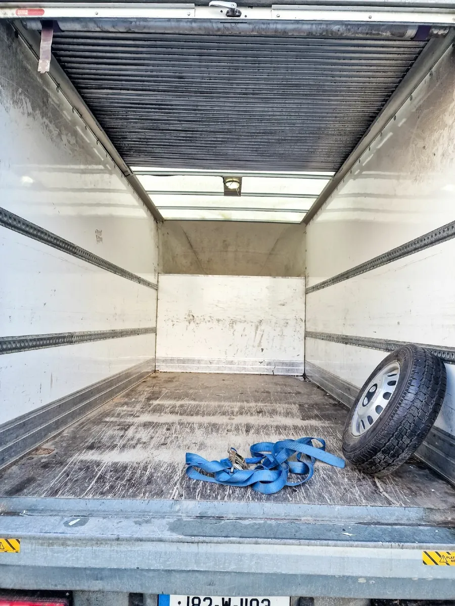 182 Ford Transit Luton Twin Wheel - Image 4