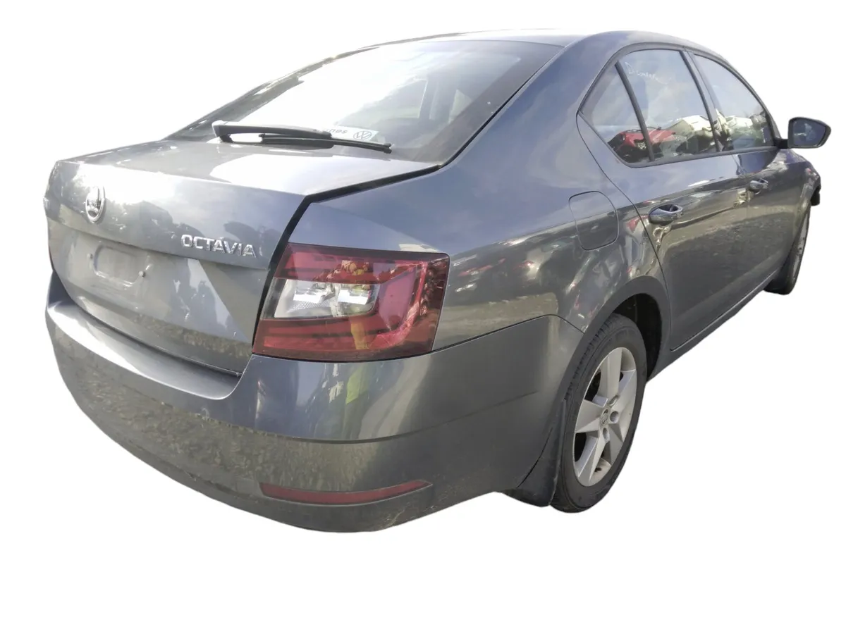 2018 SKODA OCTAVIA For Breaking/Dismantling - Image 3