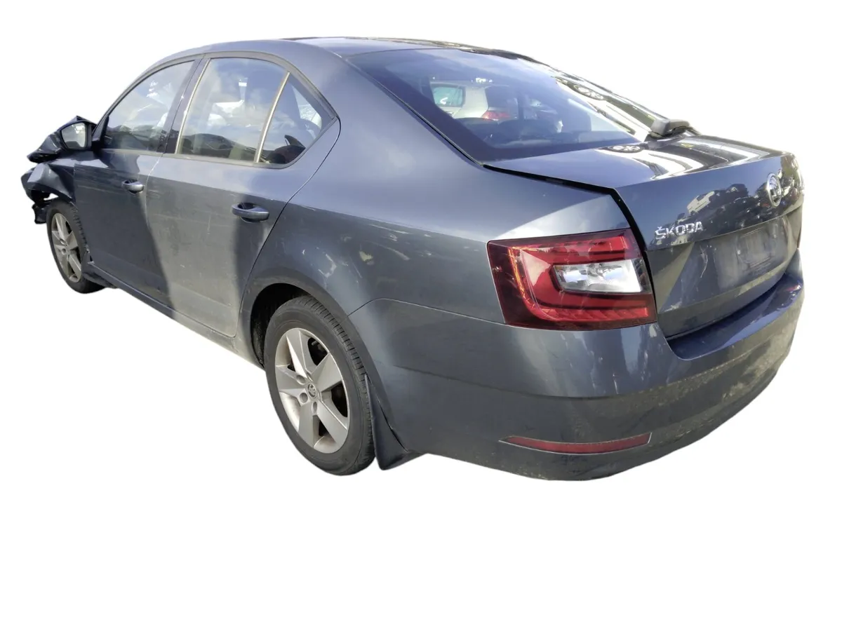 2018 SKODA OCTAVIA For Breaking/Dismantling - Image 4