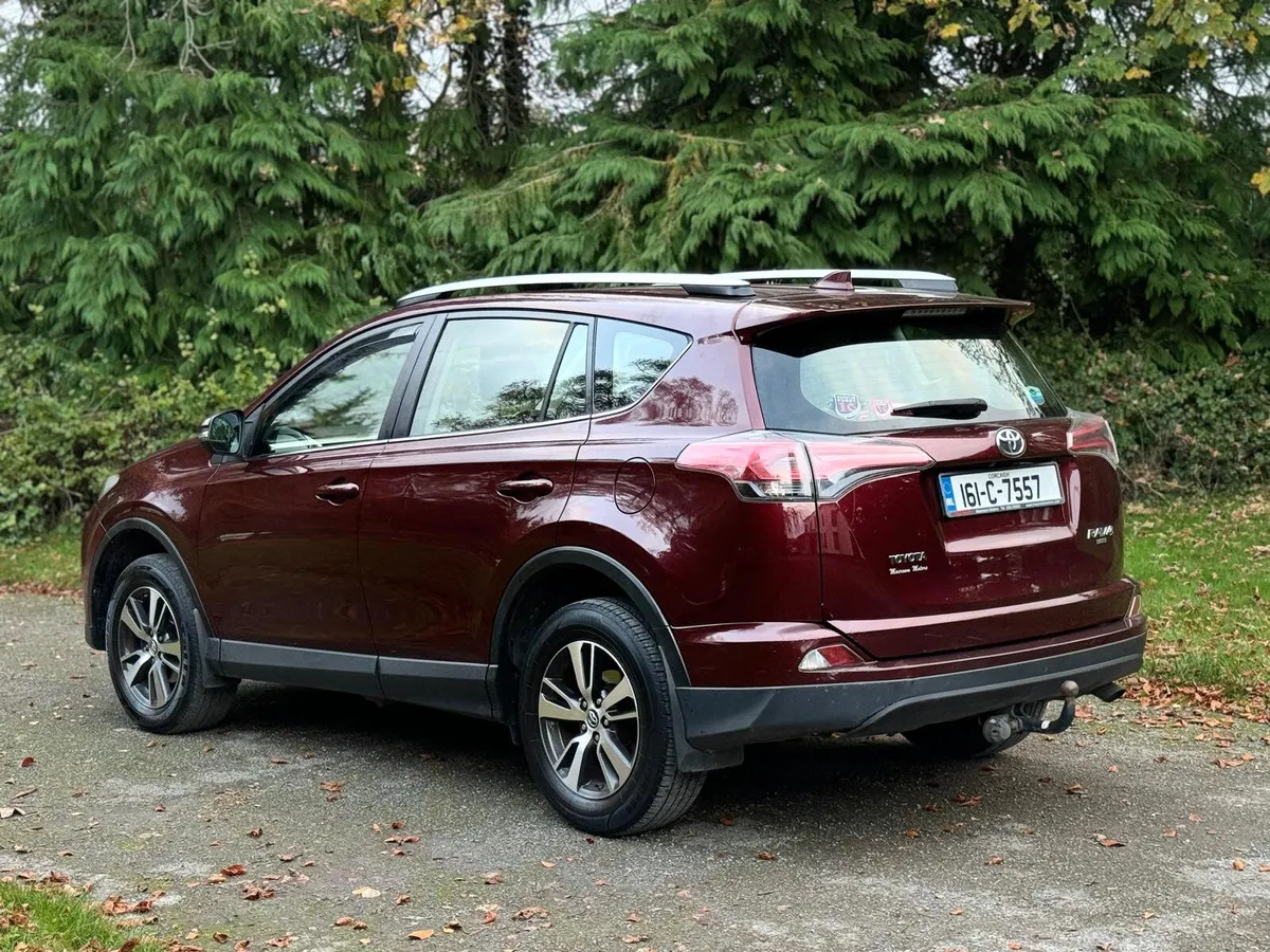 16 TOYOTA RAV4  LUNA - Image 4