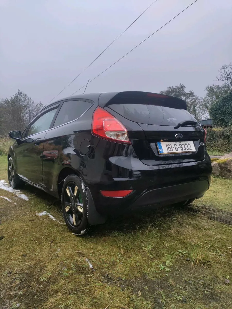 2016 Ford Fiesta Zetec Black Edition - Image 4