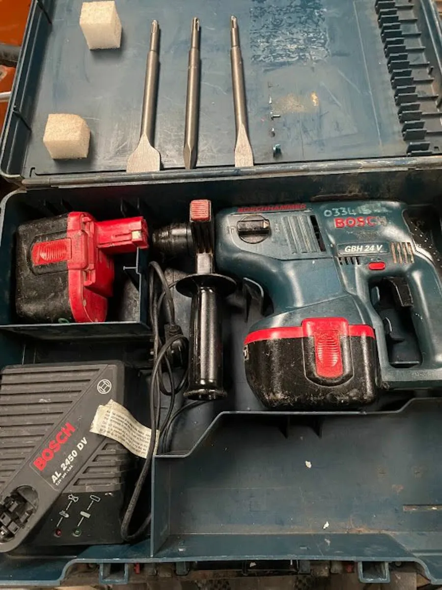 Bosch 24 Volt Drill - Image 2