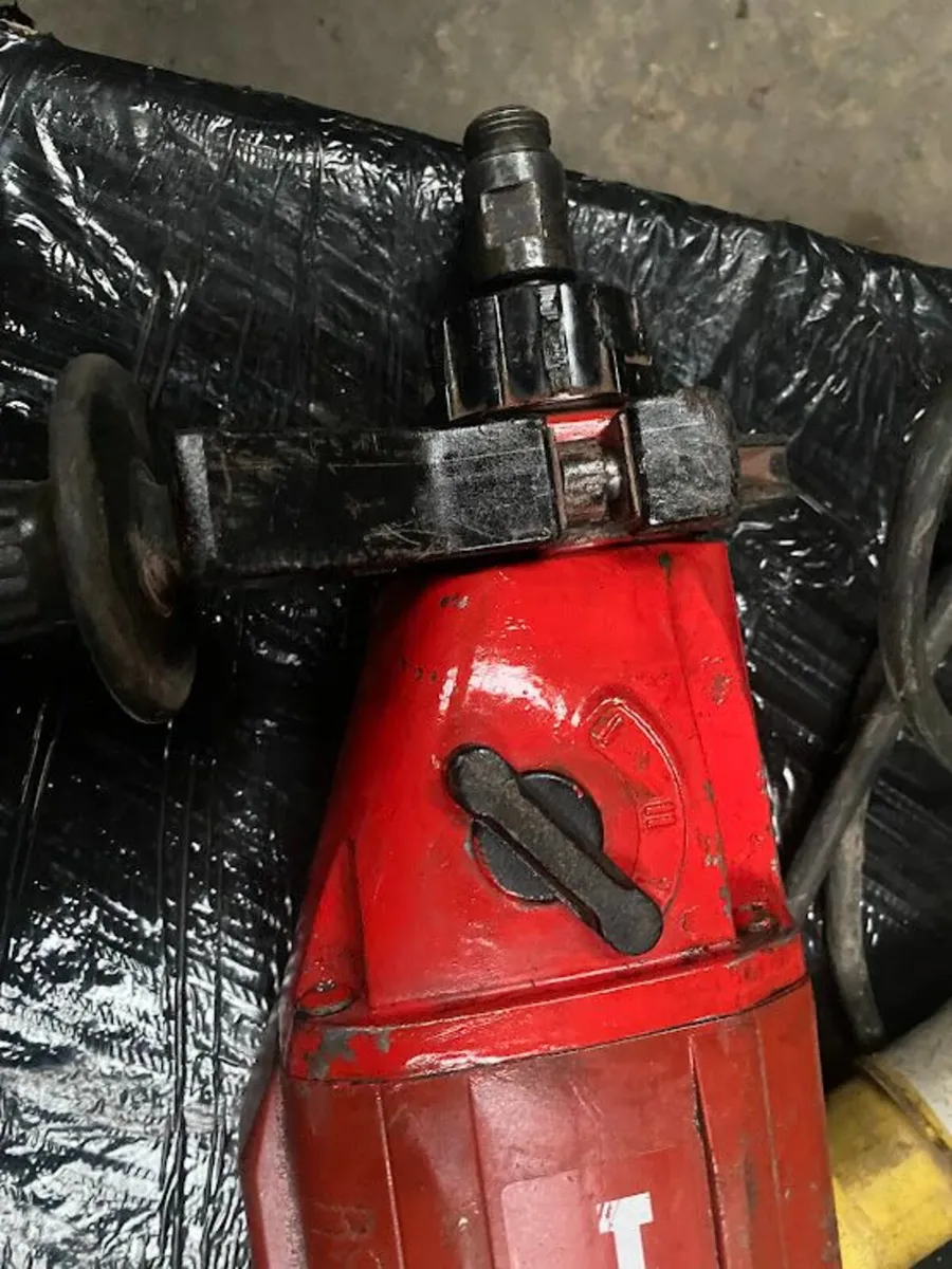 Hilti DD100 Core Drill - Image 3