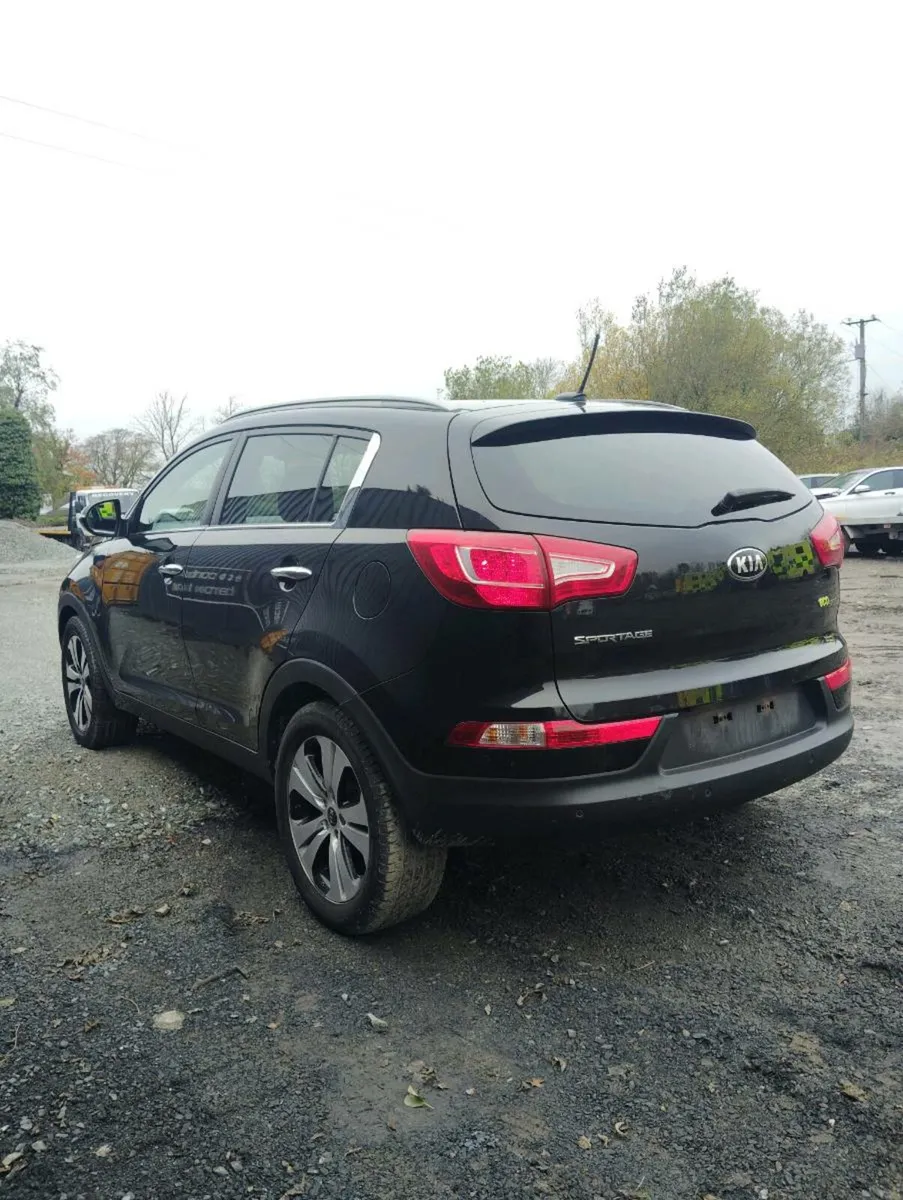 Breaking Kia Sportage 2013 1.7 diesel - Image 3