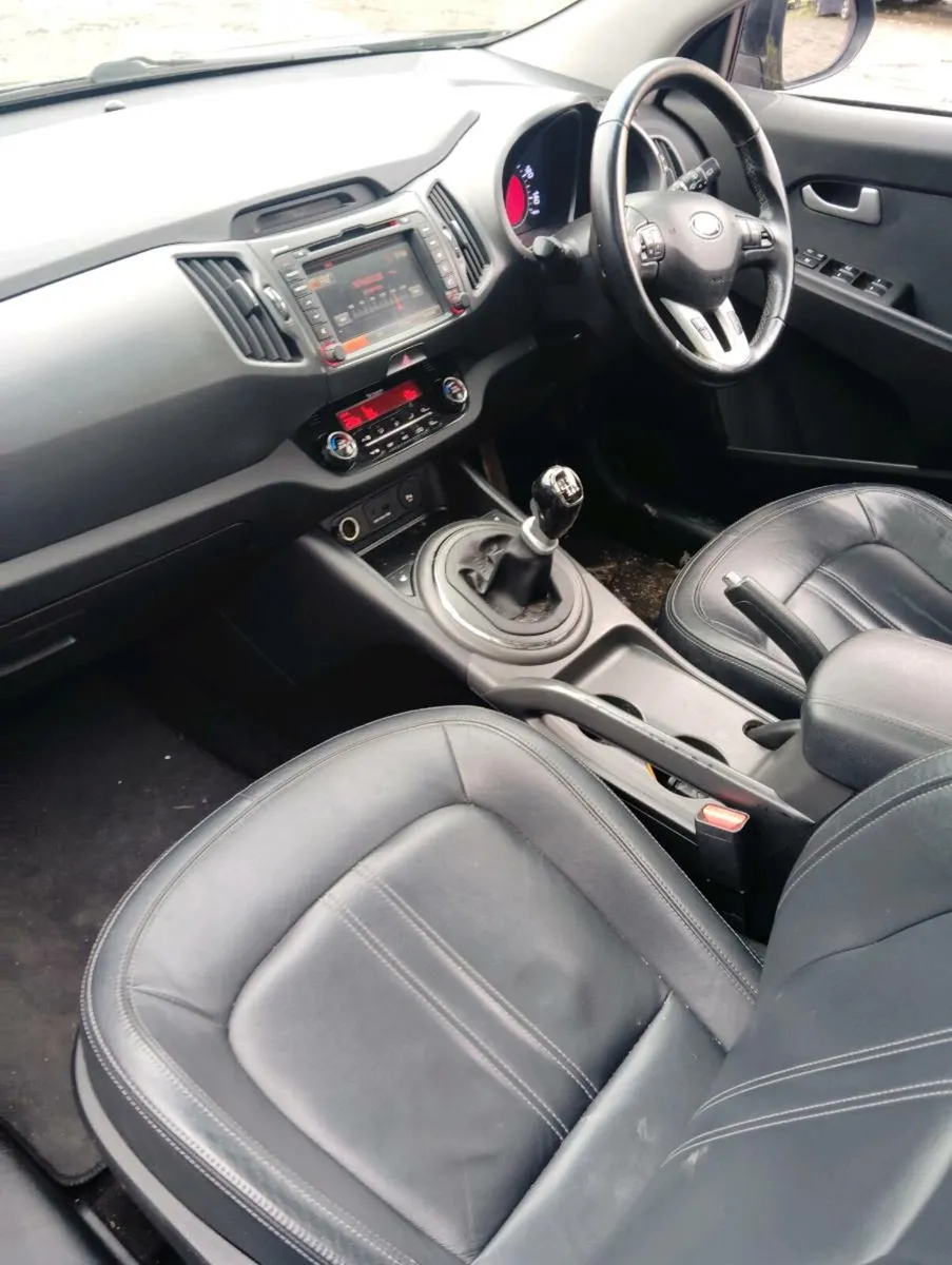 Breaking Kia Sportage 2013 1.7 diesel - Image 4